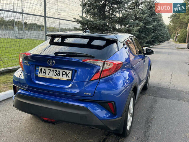 Синий Тойота C-HR, объемом двигателя 1.2 л и пробегом 75 тыс. км за 17300 $, фото 10 на Automoto.ua