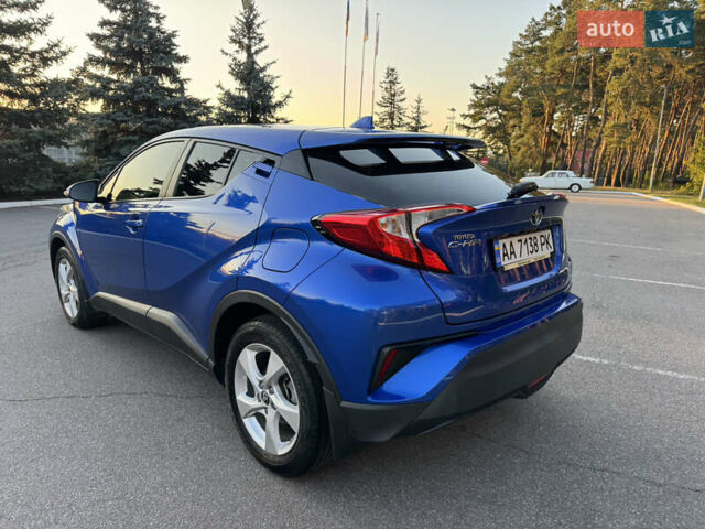Синій Тойота C-HR, об'ємом двигуна 1.2 л та пробігом 73 тис. км за 16800 $, фото 23 на Automoto.ua