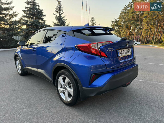 Синій Тойота C-HR, об'ємом двигуна 1.2 л та пробігом 73 тис. км за 16800 $, фото 24 на Automoto.ua