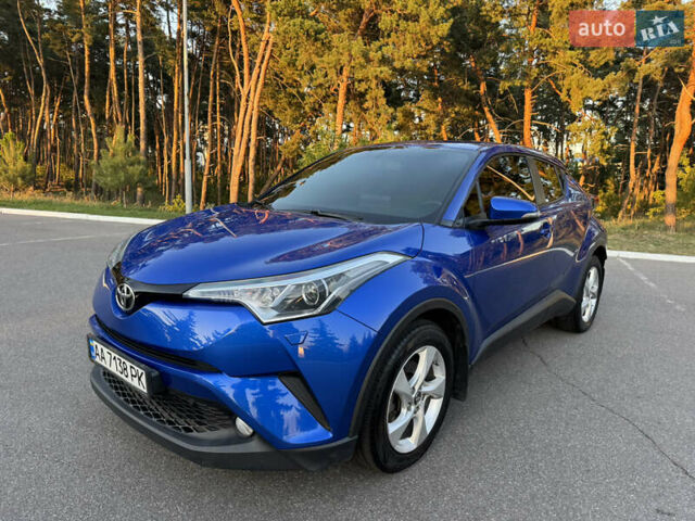Синій Тойота C-HR, об'ємом двигуна 1.2 л та пробігом 73 тис. км за 16800 $, фото 4 на Automoto.ua