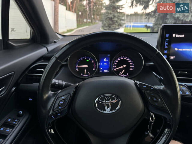 Синій Тойота C-HR, об'ємом двигуна 1.2 л та пробігом 73 тис. км за 16800 $, фото 26 на Automoto.ua