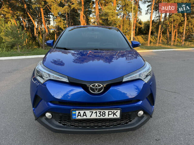 Синій Тойота C-HR, об'ємом двигуна 1.2 л та пробігом 73 тис. км за 16800 $, фото 8 на Automoto.ua