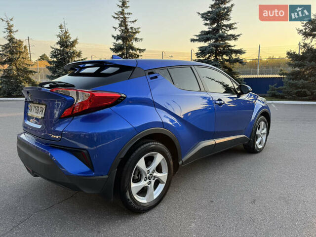 Синій Тойота C-HR, об'ємом двигуна 1.2 л та пробігом 73 тис. км за 16800 $, фото 16 на Automoto.ua