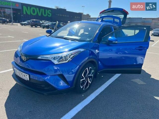 Синий Тойота C-HR, объемом двигателя 1.99 л и пробегом 59 тыс. км за 16700 $, фото 3 на Automoto.ua