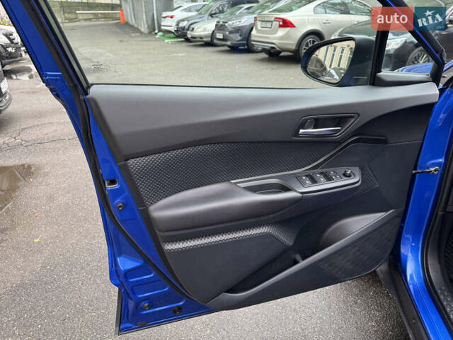 Синій Тойота C-HR, об'ємом двигуна 1.99 л та пробігом 108 тис. км за 18489 $, фото 30 на Automoto.ua