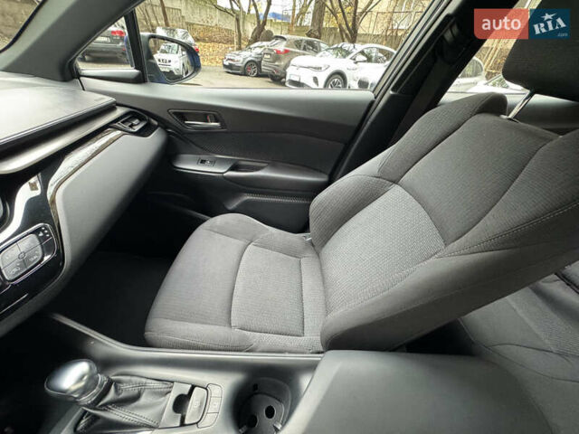 Синій Тойота C-HR, об'ємом двигуна 1.99 л та пробігом 108 тис. км за 18489 $, фото 27 на Automoto.ua