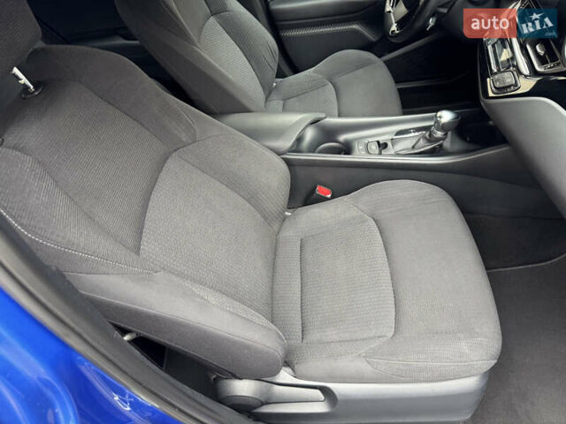 Синій Тойота C-HR, об'ємом двигуна 1.99 л та пробігом 108 тис. км за 18489 $, фото 33 на Automoto.ua