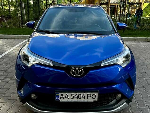 Синий Тойота C-HR, объемом двигателя 2 л и пробегом 148 тыс. км за 18600 $, фото 18 на Automoto.ua