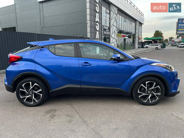 Синий Тойота C-HR, объемом двигателя 1.99 л и пробегом 126 тыс. км за 16999 $, фото 7 на Automoto.ua