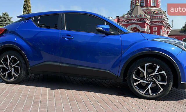 Синий Тойота C-HR, объемом двигателя 2 л и пробегом 41 тыс. км за 16700 $, фото 11 на Automoto.ua
