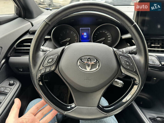 Синій Тойота C-HR, об'ємом двигуна 1.99 л та пробігом 108 тис. км за 18489 $, фото 25 на Automoto.ua