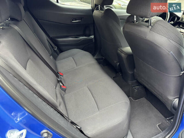 Синій Тойота C-HR, об'ємом двигуна 1.99 л та пробігом 108 тис. км за 18489 $, фото 17 на Automoto.ua