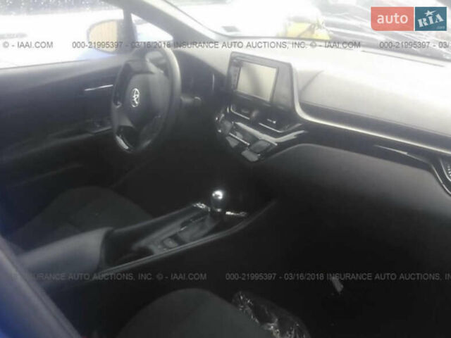 Синий Тойота C-HR, объемом двигателя 2 л и пробегом 41 тыс. км за 16700 $, фото 63 на Automoto.ua