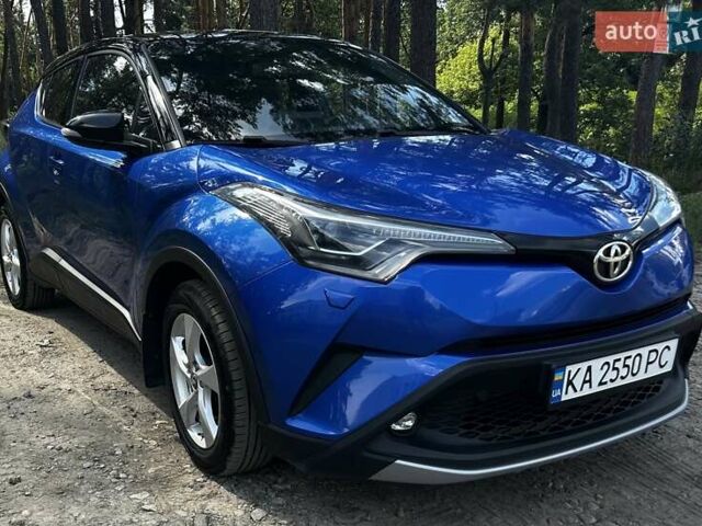 Синий Тойота C-HR, объемом двигателя 1.2 л и пробегом 99 тыс. км за 18500 $, фото 4 на Automoto.ua