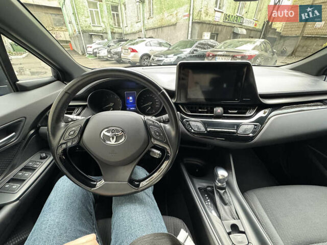 Синій Тойота C-HR, об'ємом двигуна 1.99 л та пробігом 108 тис. км за 18489 $, фото 24 на Automoto.ua