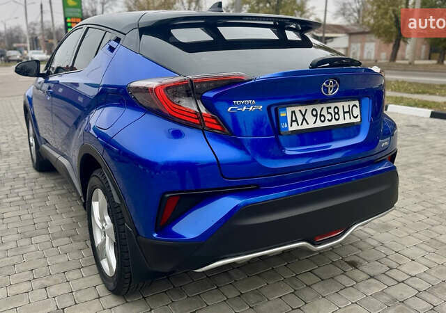 Синий Тойота C-HR, объемом двигателя 1.2 л и пробегом 105 тыс. км за 17500 $, фото 5 на Automoto.ua