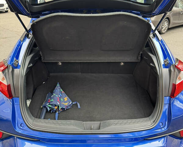 Синій Тойота C-HR, об'ємом двигуна 1.99 л та пробігом 108 тис. км за 18489 $, фото 42 на Automoto.ua