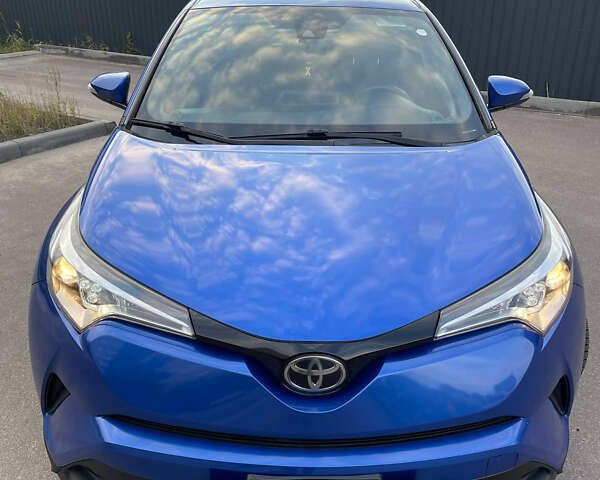 Синий Тойота C-HR, объемом двигателя 1.99 л и пробегом 126 тыс. км за 16999 $, фото 1 на Automoto.ua