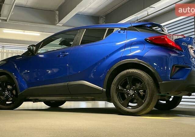 Синий Тойота C-HR, объемом двигателя 1.8 л и пробегом 79 тыс. км за 22600 $, фото 11 на Automoto.ua