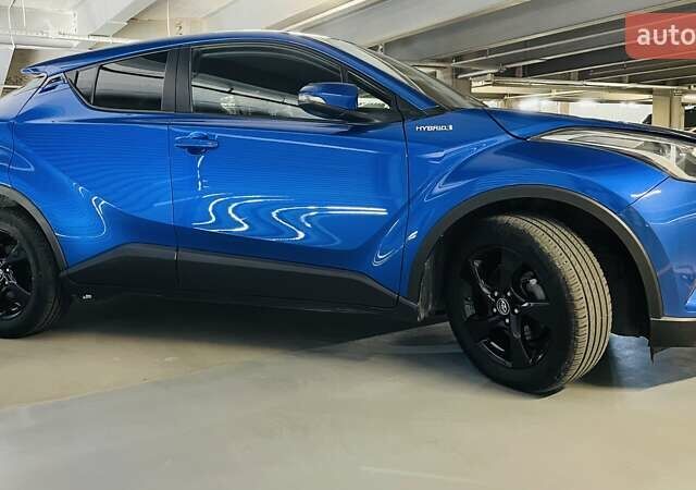 Синий Тойота C-HR, объемом двигателя 1.8 л и пробегом 79 тыс. км за 22600 $, фото 46 на Automoto.ua