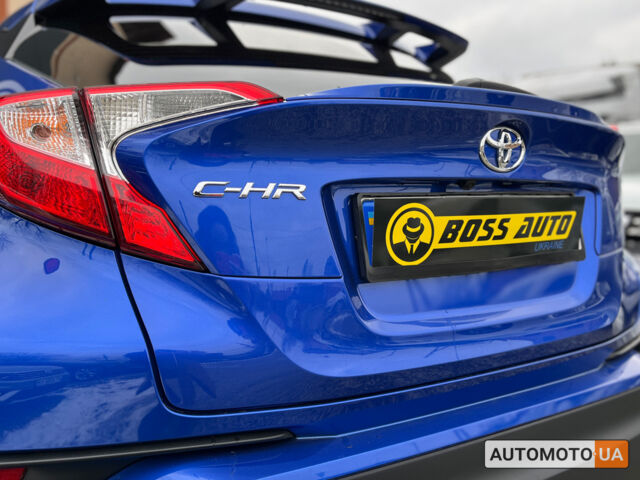 Тойота C-HR 2018 в Коломые на Automoto.ua Синий Тойота C-HR, объемом двигателя 2 л и пробегом 52 тыс. км за 18300 $, фото 11 на Automoto.ua
