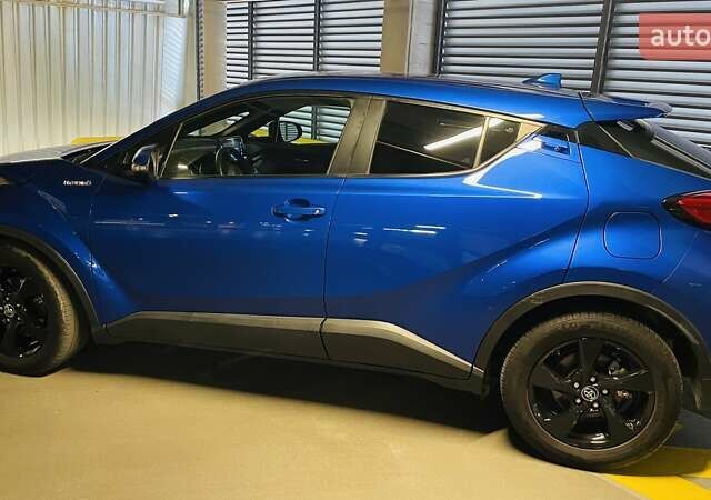 Синий Тойота C-HR, объемом двигателя 1.8 л и пробегом 79 тыс. км за 22600 $, фото 57 на Automoto.ua