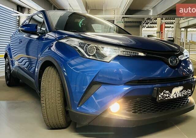 Синий Тойота C-HR, объемом двигателя 1.8 л и пробегом 79 тыс. км за 22600 $, фото 45 на Automoto.ua