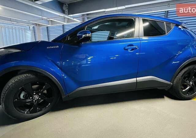 Синий Тойота C-HR, объемом двигателя 1.8 л и пробегом 79 тыс. км за 22600 $, фото 55 на Automoto.ua