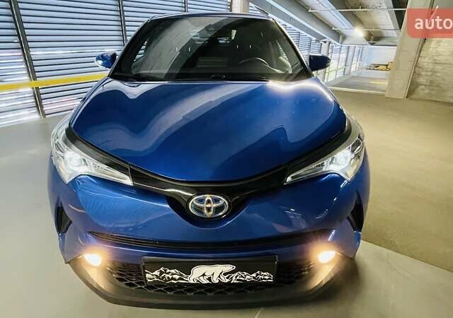 Синий Тойота C-HR, объемом двигателя 1.8 л и пробегом 79 тыс. км за 22900 $, фото 28 на Automoto.ua