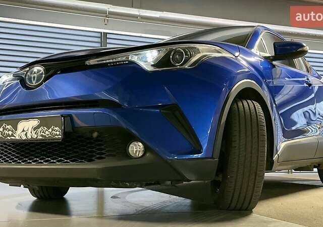Синий Тойота C-HR, объемом двигателя 1.8 л и пробегом 79 тыс. км за 22600 $, фото 8 на Automoto.ua