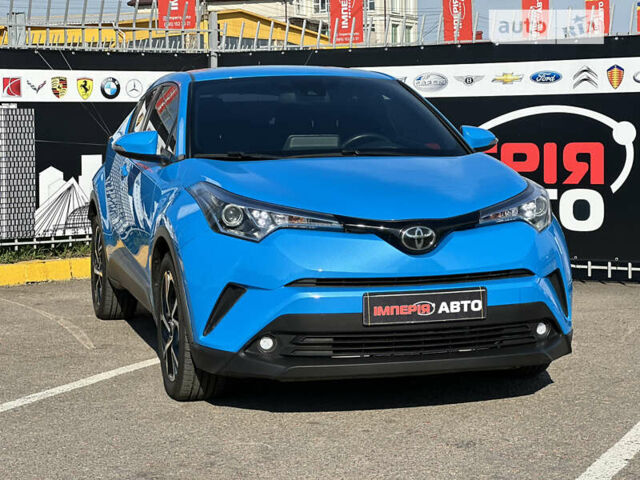 Синий Тойота C-HR, объемом двигателя 2 л и пробегом 101 тыс. км за 19999 $, фото 7 на Automoto.ua