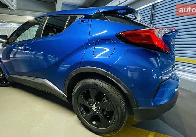 Синий Тойота C-HR, объемом двигателя 1.8 л и пробегом 79 тыс. км за 22900 $, фото 49 на Automoto.ua