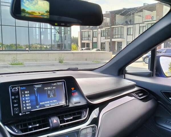 Синій Тойота C-HR, об'ємом двигуна 1.99 л та пробігом 61 тис. км за 19000 $, фото 4 на Automoto.ua