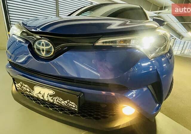Синий Тойота C-HR, объемом двигателя 1.8 л и пробегом 79 тыс. км за 22600 $, фото 52 на Automoto.ua