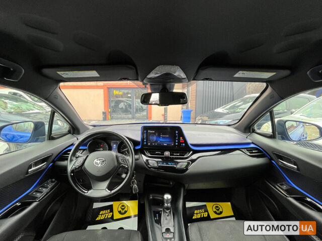 Тойота C-HR 2018 в Коломые на Automoto.ua Синий Тойота C-HR, объемом двигателя 2 л и пробегом 52 тыс. км за 18300 $, фото 22 на Automoto.ua