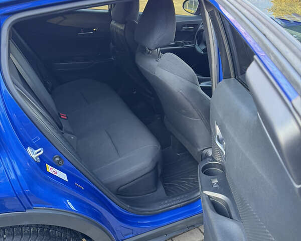 Синий Тойота C-HR, объемом двигателя 1.99 л и пробегом 32 тыс. км за 18900 $, фото 19 на Automoto.ua