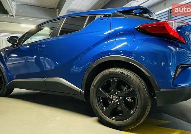 Синий Тойота C-HR, объемом двигателя 1.8 л и пробегом 79 тыс. км за 22600 $, фото 18 на Automoto.ua