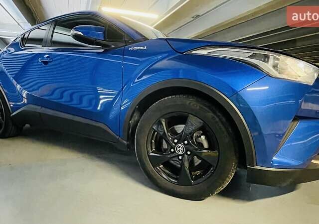 Синий Тойота C-HR, объемом двигателя 1.8 л и пробегом 79 тыс. км за 22600 $, фото 22 на Automoto.ua