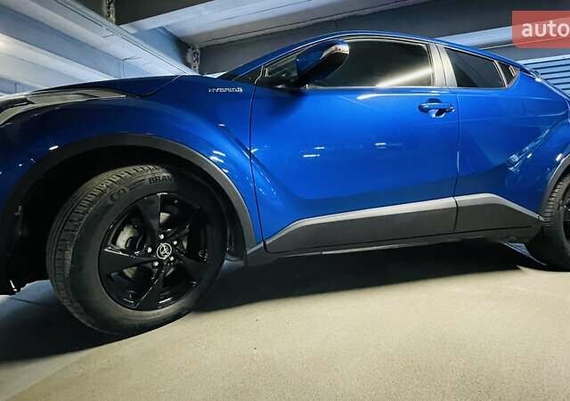 Синий Тойота C-HR, объемом двигателя 1.8 л и пробегом 79 тыс. км за 22600 $, фото 36 на Automoto.ua