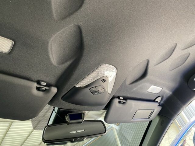 Синий Тойота C-HR, объемом двигателя 2 л и пробегом 32 тыс. км за 18300 $, фото 17 на Automoto.ua