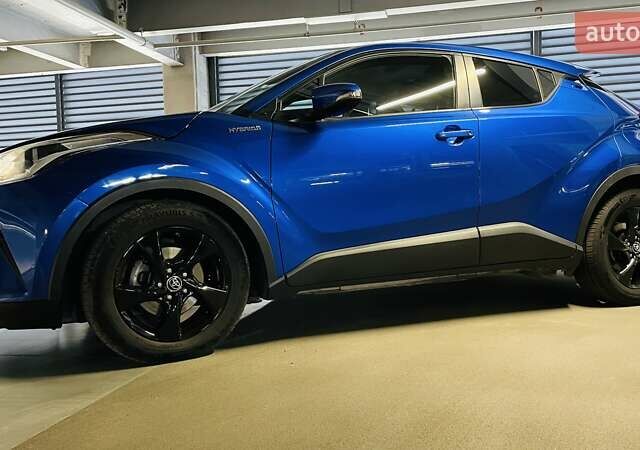 Синий Тойота C-HR, объемом двигателя 1.8 л и пробегом 79 тыс. км за 22600 $, фото 17 на Automoto.ua