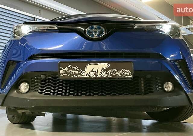 Синий Тойота C-HR, объемом двигателя 1.8 л и пробегом 79 тыс. км за 22900 $, фото 12 на Automoto.ua