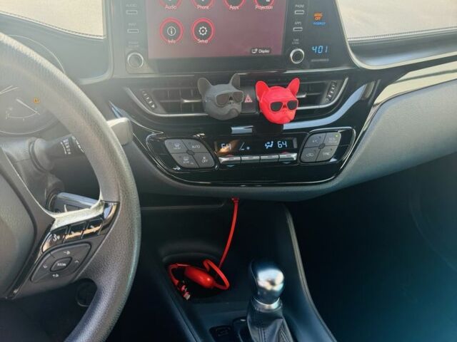 Синий Тойота C-HR, объемом двигателя 2 л и пробегом 102 тыс. км за 17500 $, фото 11 на Automoto.ua