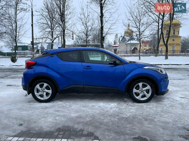 Тойота C-HR 2018 у Коломые на Automoto.ua Синій Тойота C-HR, об'ємом двигуна 1.99 л та пробігом 56 тис. км за 16300 $, фото 16 на Automoto.ua