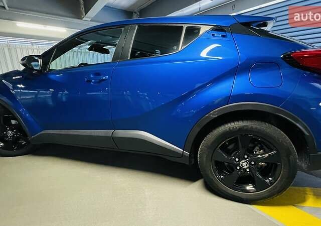 Синий Тойота C-HR, объемом двигателя 1.8 л и пробегом 79 тыс. км за 22900 $, фото 52 на Automoto.ua