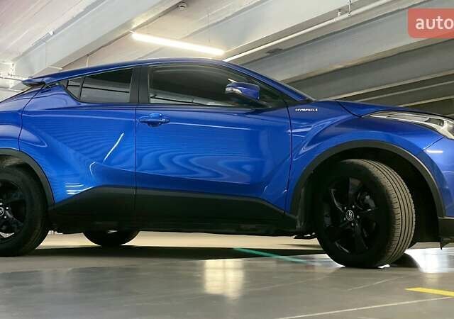 Синий Тойота C-HR, объемом двигателя 1.8 л и пробегом 79 тыс. км за 22900 $, фото 9 на Automoto.ua