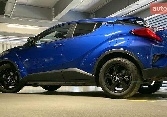 Синий Тойота C-HR, объемом двигателя 1.8 л и пробегом 79 тыс. км за 22900 $, фото 15 на Automoto.ua
