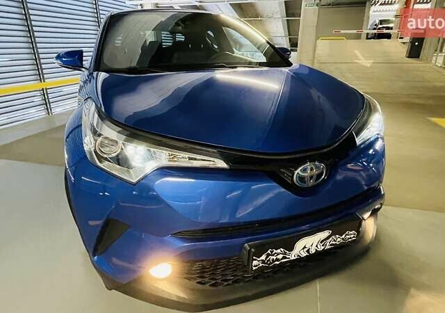 Синий Тойота C-HR, объемом двигателя 1.8 л и пробегом 79 тыс. км за 22600 $, фото 30 на Automoto.ua