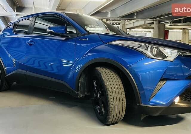 Синий Тойота C-HR, объемом двигателя 1.8 л и пробегом 79 тыс. км за 22600 $, фото 47 на Automoto.ua