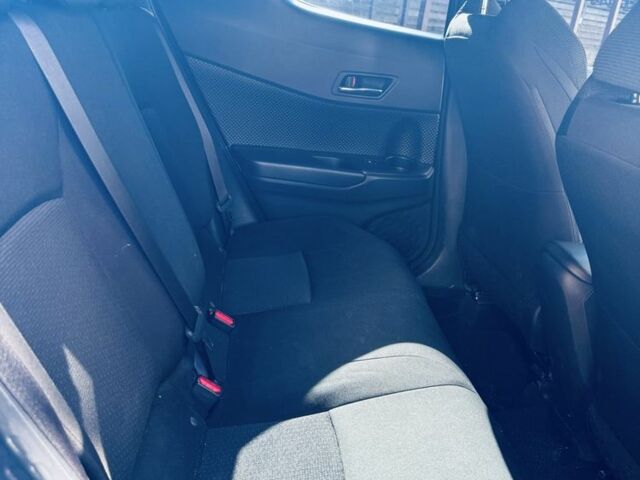 Синий Тойота C-HR, объемом двигателя 2 л и пробегом 102 тыс. км за 17500 $, фото 12 на Automoto.ua